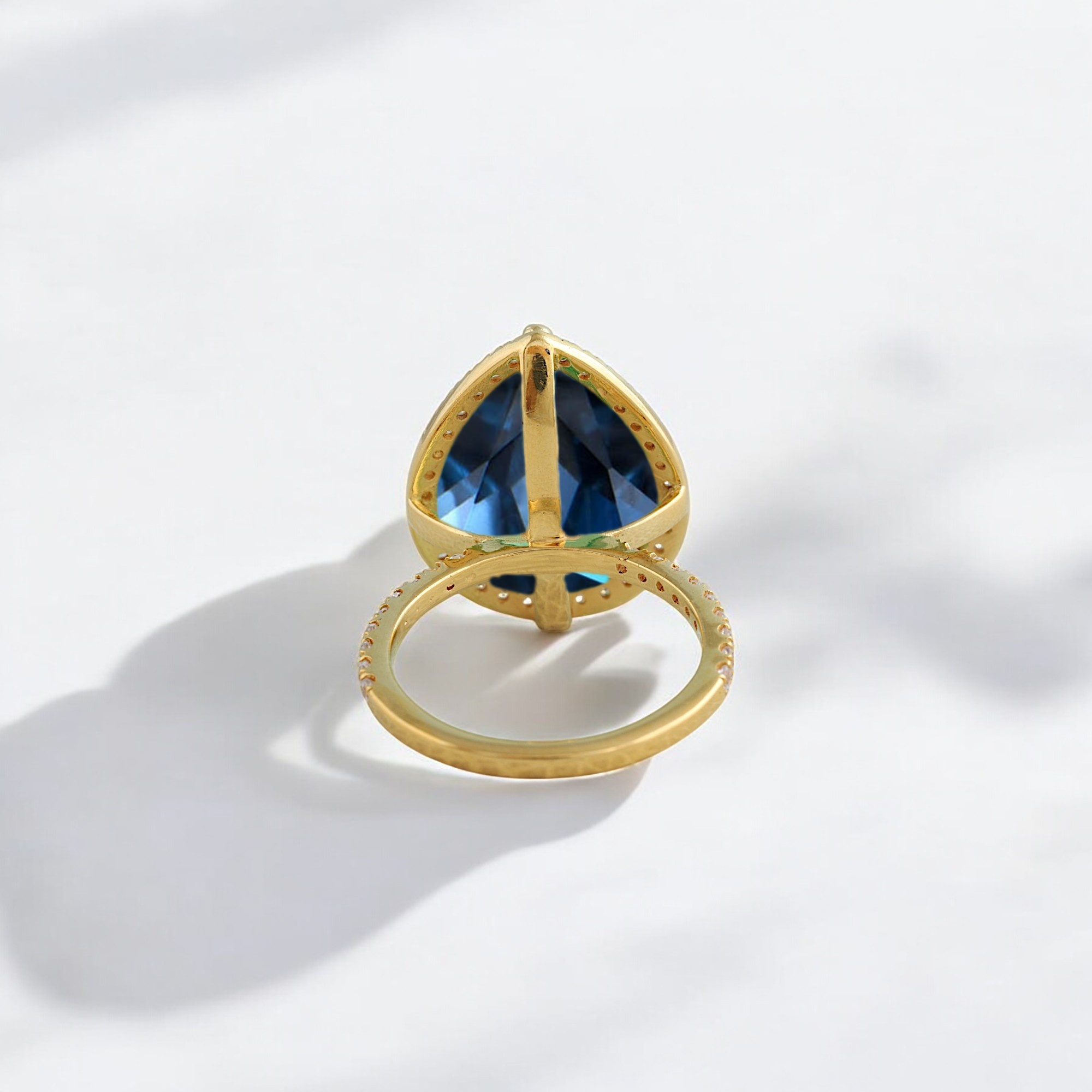 Art Deco Blue Sapphire Engagement Ring, Pear Shaped Sapphire with CZ Diamond Halo, Vintage Wedding Ring lab grown sapphire ring, pear shape sapphire engagement ring, blue sapphire halo ring, art deco wedding ring, gemstone bridal ring, CZ diamond halo ring, blue sapphire proposal ring, vintage engagement ring, lab created gemstone ring, modern art deco jewelry