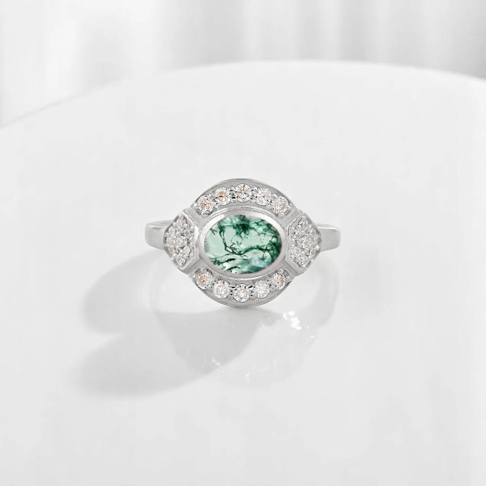 Oval Cut Moss Agate Diamond Halo Gold Engagement Ring for Her – Unique Handcrafted Bridal Jewelry Oval moss agate and diamond halo ring Moss agate gold engagement ring for her Unique handcrafted moss agate bridal ring Nature-inspired diamond engagement ring Green moss agate statement ring Organic gemstone halo bridal jewelry